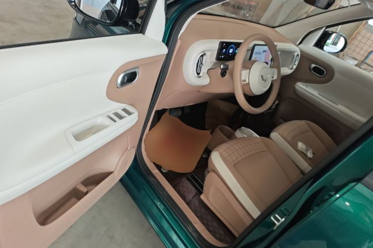 Used Wuling Hongguang MINIEV 2026 Model Fifth Generation, 301km Deluxe Edition Driver Seat