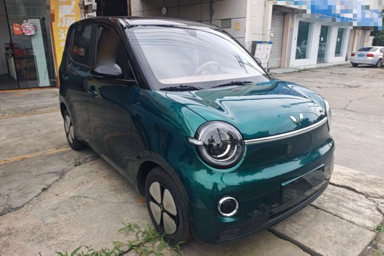 Used Wuling Hongguang MINIEV 2026 Model Fifth Generation, 301km Deluxe Edition Front Right 45 Deg