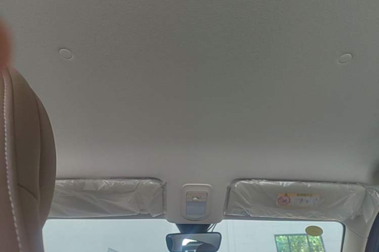 Used Wuling Hongguang MINIEV 2026 Model Fifth Generation, 301km Deluxe Edition Headliner