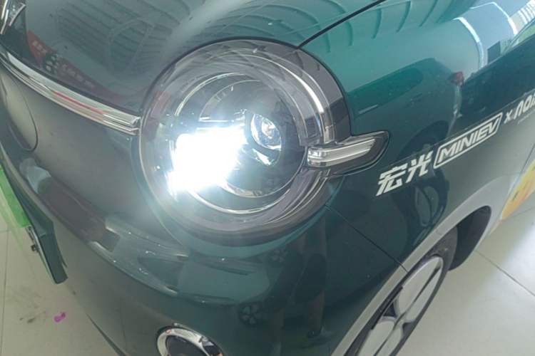 Used Wuling Hongguang MINIEV 2026 Model Fifth Generation, 301km Deluxe Edition Left Front Headlight