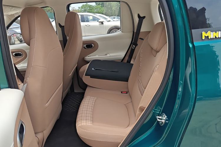 Used Wuling Hongguang MINIEV 2026 Model Fifth Generation, 301km Deluxe Edition Left Rear Seat