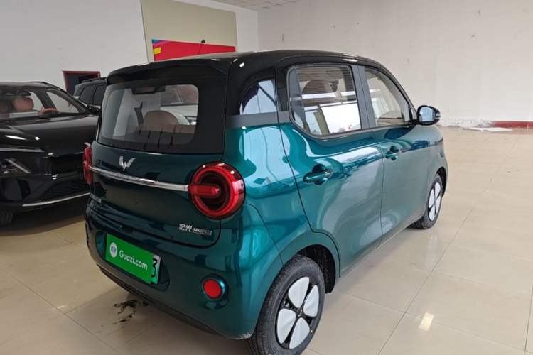 Used Wuling Hongguang MINIEV 2026 Model Fifth Generation, 301km Deluxe Edition Rear Right 45 Deg