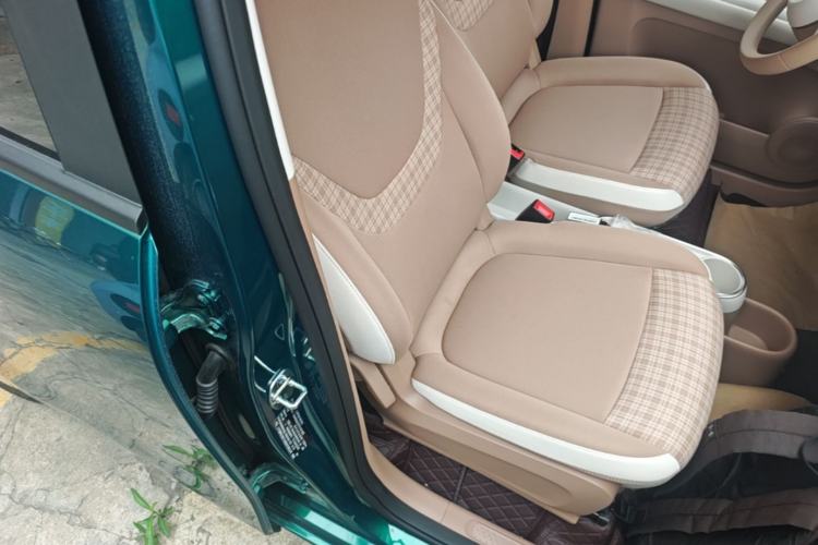 Used Wuling Hongguang MINIEV 2026 Model Fifth Generation, 301km Deluxe Edition Right Front Seat