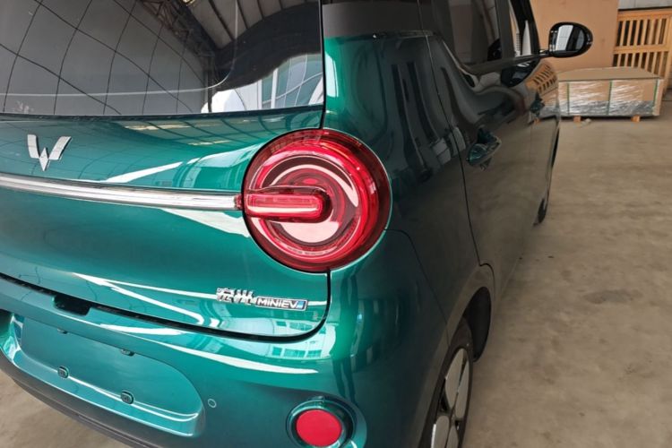 Used Wuling Hongguang MINIEV 2026 Model Fifth Generation, 301km Deluxe Edition Right Rear Taillight