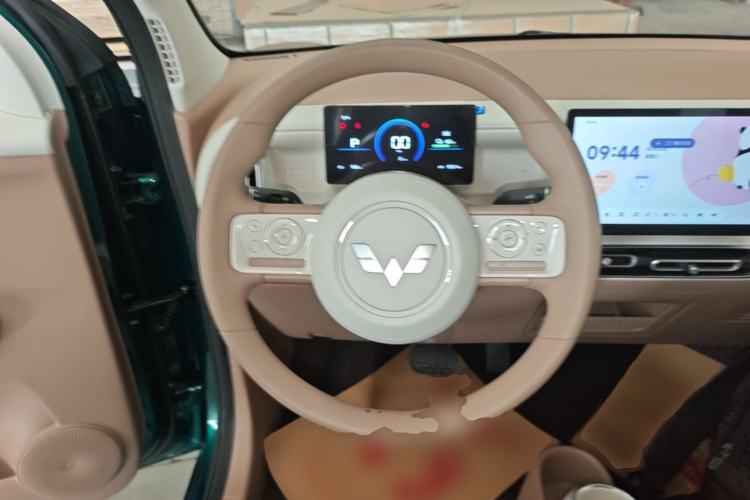 Used Wuling Hongguang MINIEV 2026 Model Fifth Generation, 301km Deluxe Edition Steering Wheel