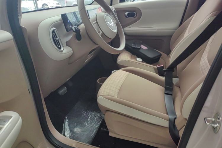 Used Wuling Hongguang MINIEV 2026 Model Fifth Generation, 301km Deluxe Edition Left Front Seat
