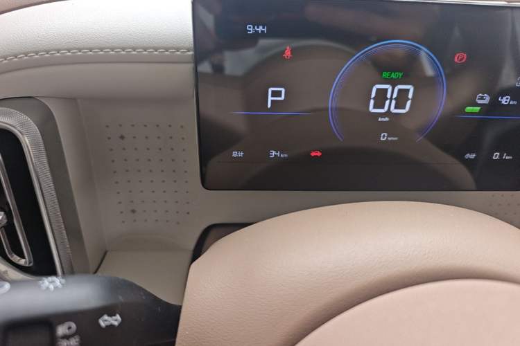 Used Wuling Hongguang MINIEV 2026 Model Fifth Generation, 301km Deluxe Edition Odometer Close Up