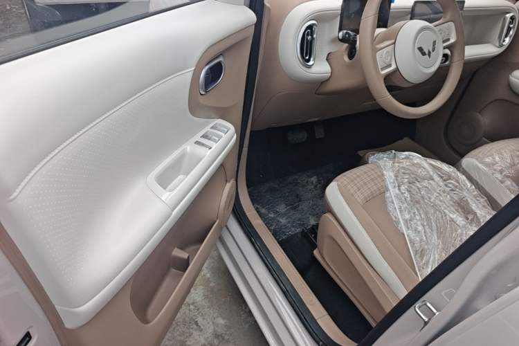 Used Wuling Hongguang MINIEV 2026 Model Fifth Generation, 205km Deluxe Edition Driver Seat