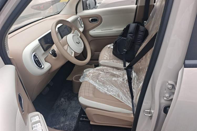 Used Wuling Hongguang MINIEV 2026 Model Fifth Generation, 205km Deluxe Edition Left Front Seat
