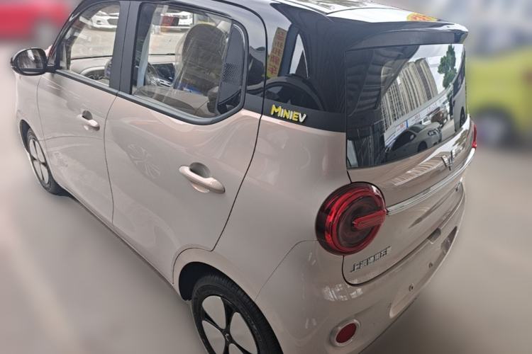 Used Wuling Hongguang MINIEV 2026 Model Fifth Generation, 301km Deluxe Edition Rear Left 45 Deg