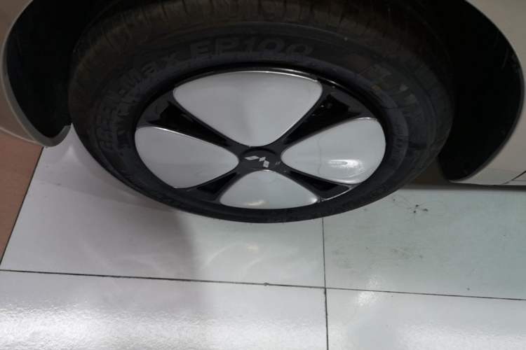 Used Wuling Hongguang MINIEV 2026 Model Fifth Generation, 205km Deluxe Edition Exterior 4