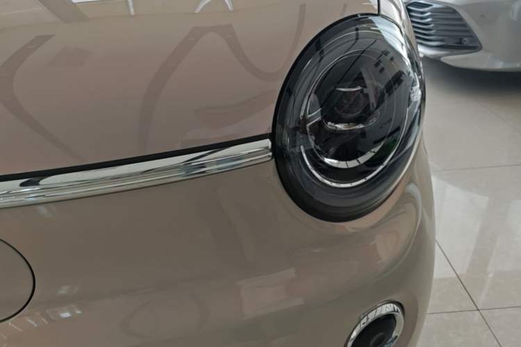 Used Wuling Hongguang MINIEV 2025 High-End Model Left Front Headlight