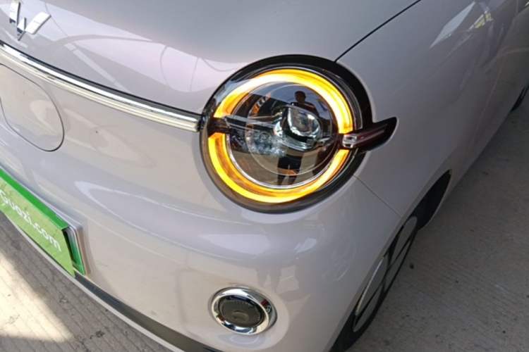 Used Wuling Hongguang MINIEV 2026 Model Fifth Generation, 301km Deluxe Edition Left Front Headlight