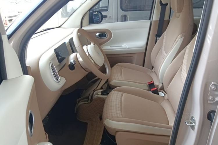 Used Wuling Hongguang MINIEV 2026 Model Fifth Generation, 301km Deluxe Edition Left Front Seat