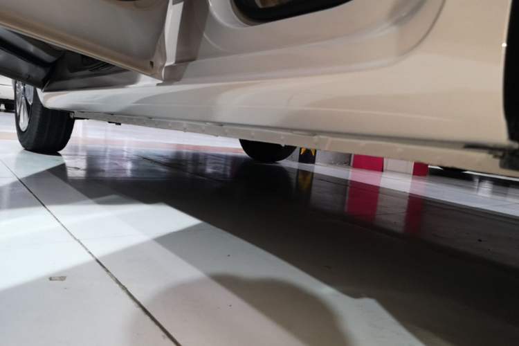 Used Wuling Hongguang MINIEV 2026 Model Fifth Generation, 205km Deluxe Edition Left Side Sill