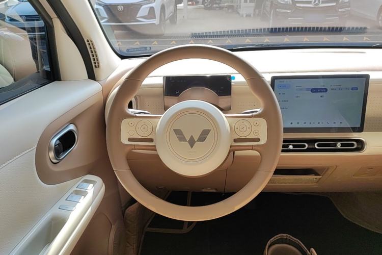 Used Wuling Hongguang MINIEV 2026 Model Fifth Generation, 301km Deluxe Edition Steering Wheel