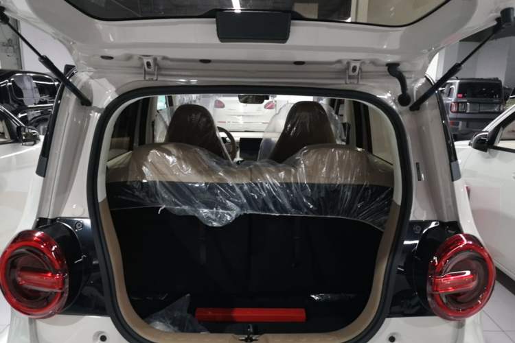 Used Wuling Hongguang MINIEV 2026 Model Fifth Generation, 205km Deluxe Edition Trunk
