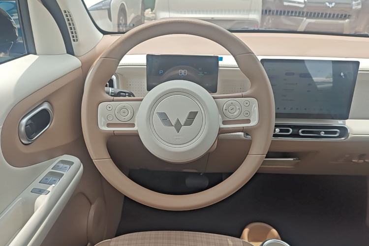 Used Wuling Hongguang MINIEV 2026 Model Fifth Generation, 301km Deluxe Edition Steering Wheel