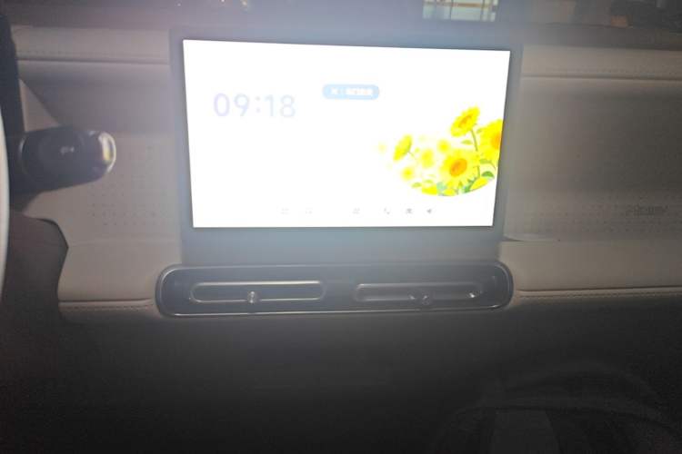 Used Wuling Hongguang MINIEV 2026 Model Fifth Generation, 301km Deluxe Edition Audio And AC Panel