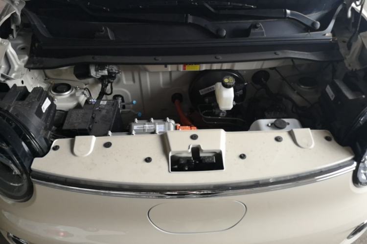 Used Wuling Hongguang MINIEV 2026 Model Fifth Generation, 301km Deluxe Edition Engine Bay