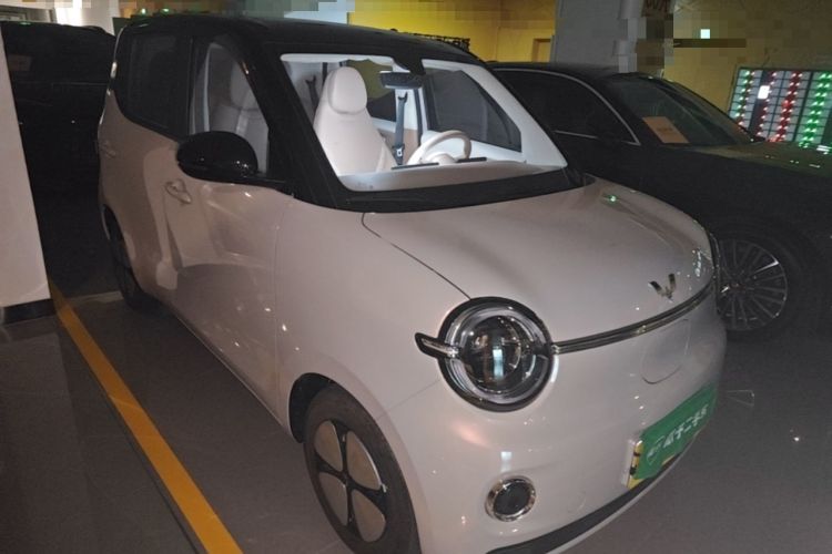 Used Wuling Hongguang MINIEV 2026 Model Fifth Generation, 301km Deluxe Edition Front Right 45 Deg