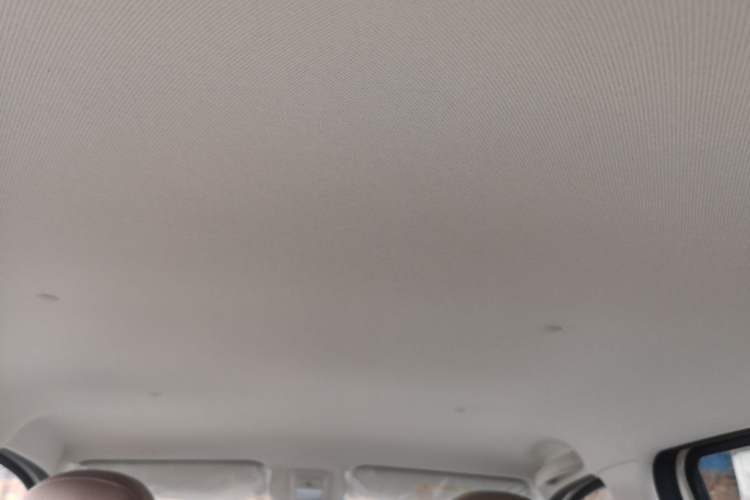 Used Wuling Hongguang MINIEV 2026 Model Fifth Generation, 301km Deluxe Edition Headliner