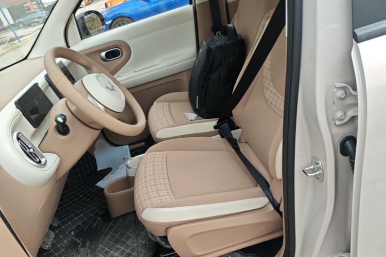 Used Wuling Hongguang MINIEV 2026 Model Fifth Generation, 301km Deluxe Edition Left Front Seat