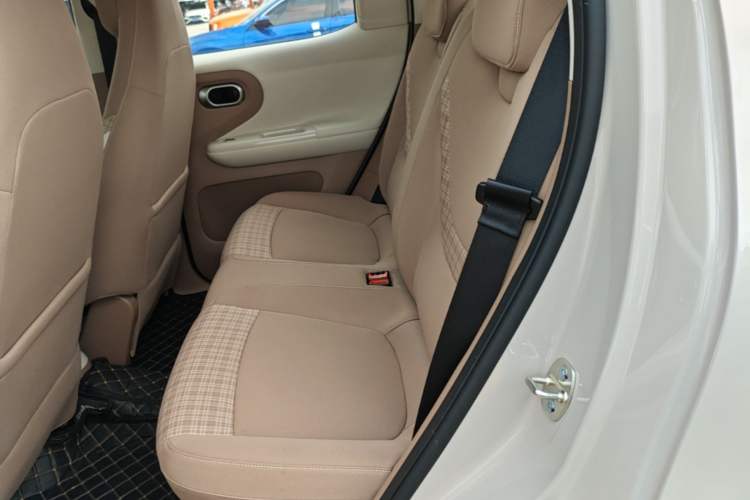 Used Wuling Hongguang MINIEV 2026 Model Fifth Generation, 301km Deluxe Edition Left Rear Seat
