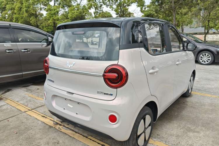 Used Wuling Hongguang MINIEV 2026 Model Fifth Generation, 301km Deluxe Edition Rear Right 45 Deg