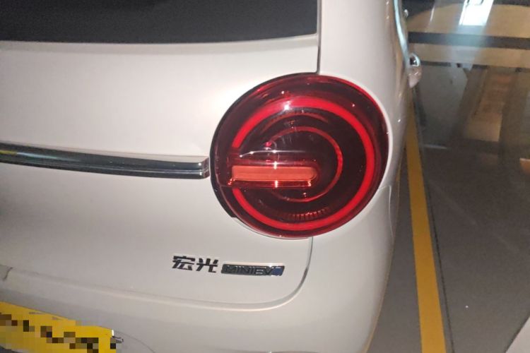 Used Wuling Hongguang MINIEV 2026 Model Fifth Generation, 301km Deluxe Edition Right Rear Taillight