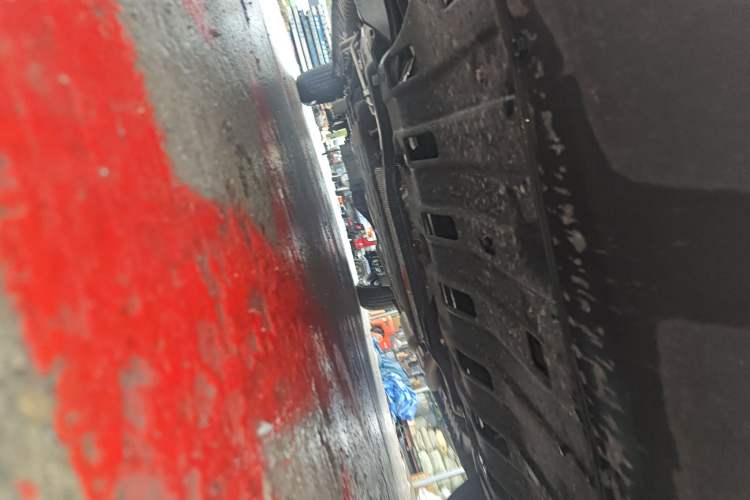 Used Wuling Hongguang New Energy 2025 Extended-Range Hybrid 50 km Standard Version Chassis Front