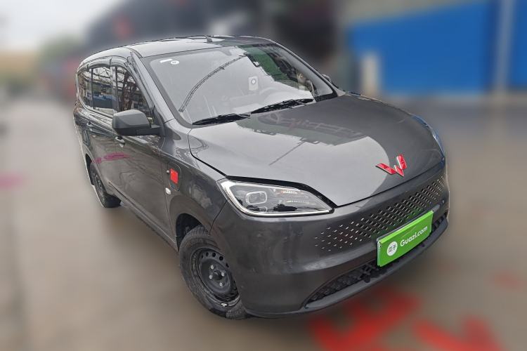 Used Wuling Hongguang New Energy 2025 Extended-Range Hybrid 50 km Standard Version Front Right 45 Deg
