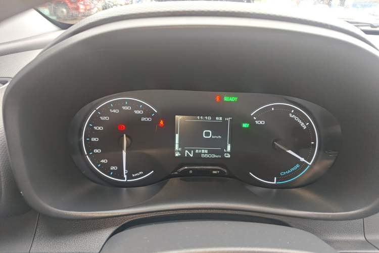 Used Wuling Hongguang New Energy 2025 Extended-Range Hybrid 50 km Standard Version Instrument Cluster