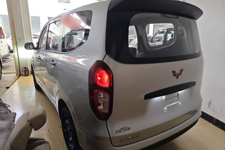 Used Wuling Hongguang New Energy 2024 All-Electric Model 300KM Practical Version Exterior 3
