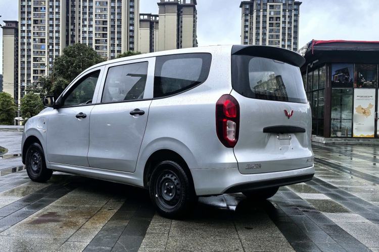 Used Wuling Hongguang New Energy 2024 All-Electric Model 300KM Standard Version Exterior 4