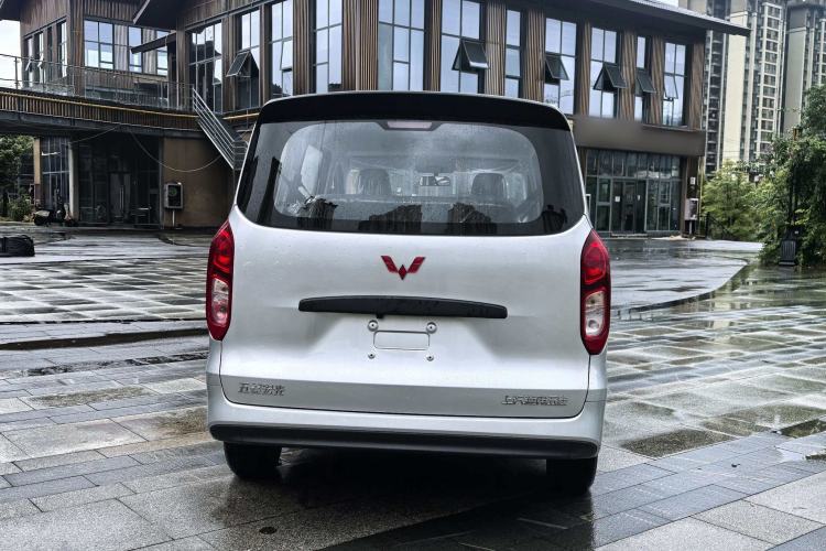 Used Wuling Hongguang New Energy 2024 All-Electric Model 300KM Standard Version Exterior 6