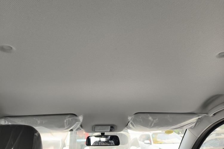 Used Wuling Hongguang New Energy 2024 All-Electric Model 300KM Practical Version Headliner
