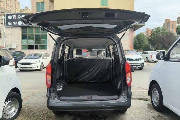 Used Wuling Hongguang New Energy 2024 All-Electric Model 300KM Practical Version Trunk