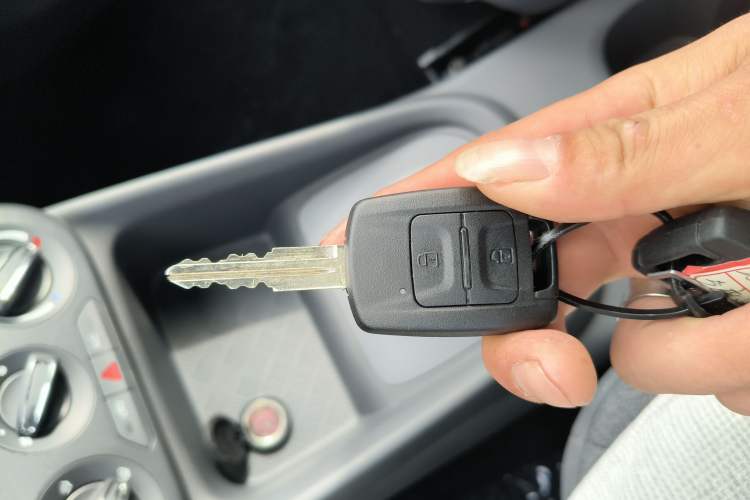 Used Wuling Hongguang New Energy 2024 All-Electric Model 300KM Practical Version Vehicle Key