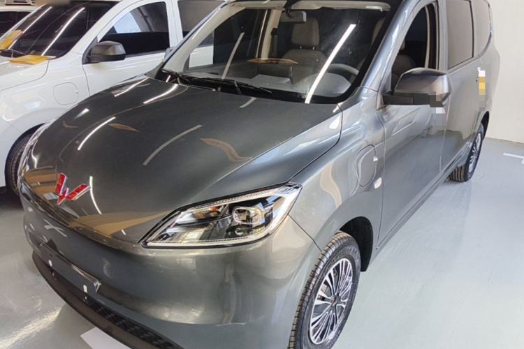 Wuling Hongguang New Energy 2024 All-Electric Model 300KM Standard Version