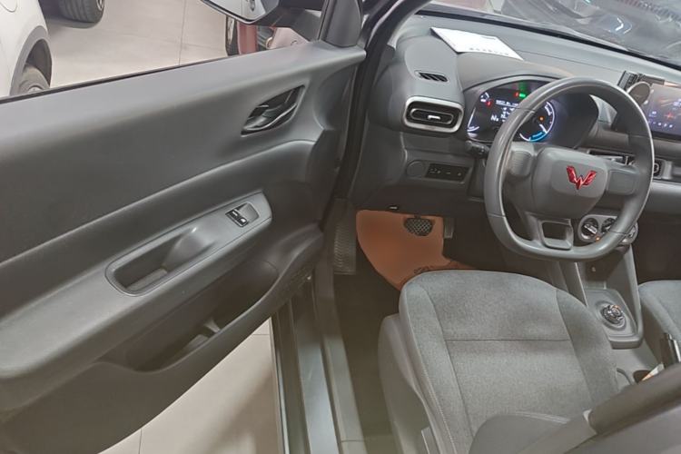 Used Wuling Hongguang New Energy 2024 All-Electric Model 300KM Standard Version Driver Seat