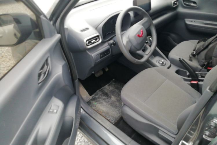 Used Wuling Hongguang New Energy 2024 All-Electric Model 300KM Standard Version Driver Seat