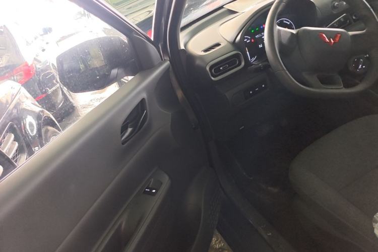 Used Wuling Hongguang New Energy 2024 All-Electric Model 300KM Practical Version Driver Seat
