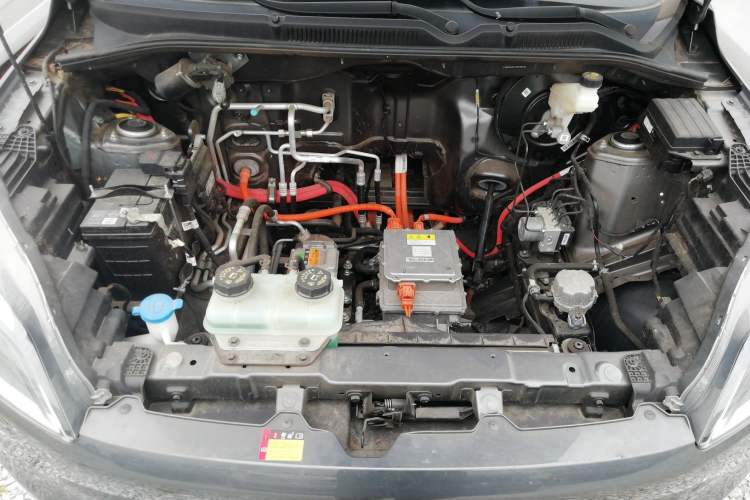 Used Wuling Hongguang New Energy 2024 All-Electric Model 300KM Standard Version Engine Bay