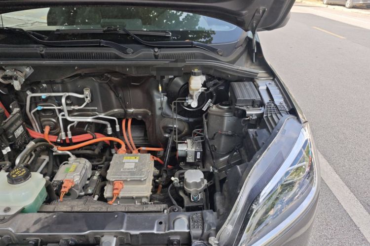 Used Wuling Hongguang New Energy 2024 All-Electric Model 300KM Standard Version Engine Bay Left