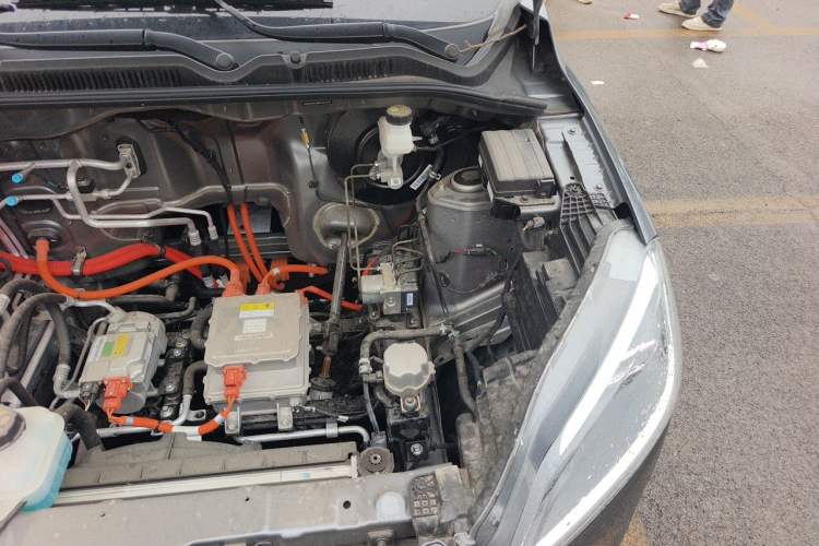 Used Wuling Hongguang New Energy 2024 All-Electric Model 300KM Practical Version Engine Bay Left