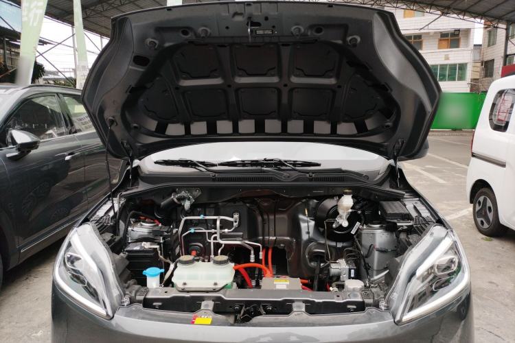 Used Wuling Hongguang New Energy 2024 All-Electric Model 300KM Standard Version Engine Bay