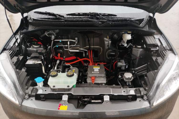 Used Wuling Hongguang New Energy 2024 All-Electric Model 300KM Practical Version Engine Bay
