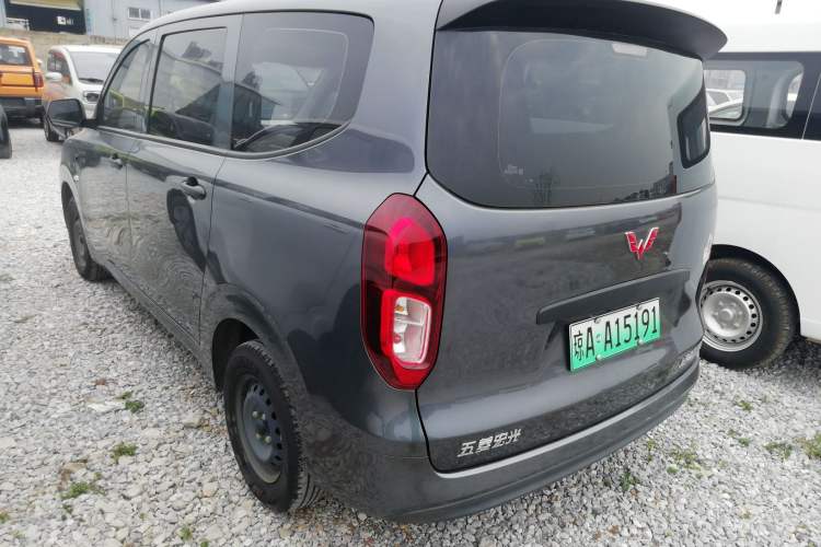 Used Wuling Hongguang New Energy 2024 All-Electric Model 300KM Standard Version Exterior 2