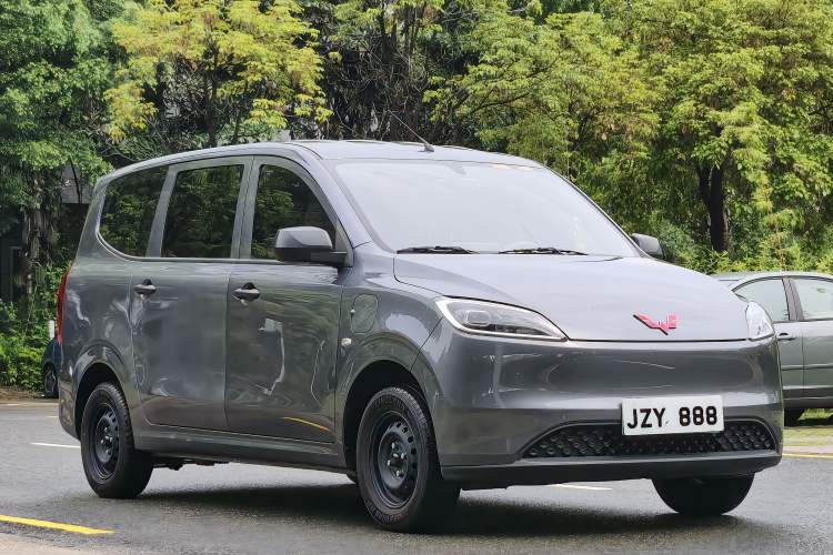 Used Wuling Hongguang New Energy 2024 All-Electric Model 300KM Practical Version Exterior 2